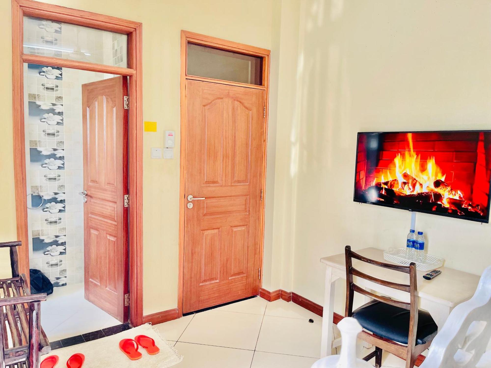 Bed and Breakfast Elna'S Nyali - Work & Unwind - Pool, Sea Views, Ac & Fast Wi-Fi à Mombasa Extérieur photo