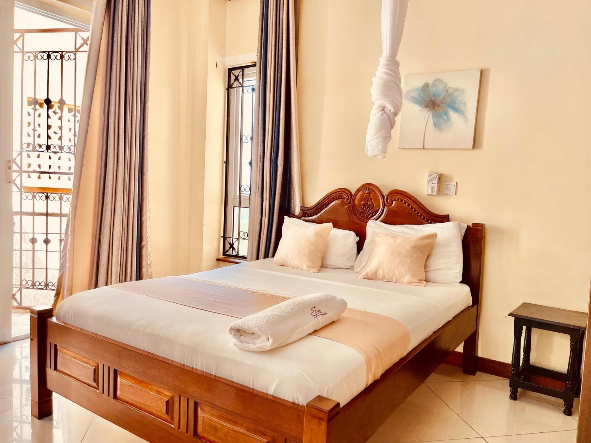 Bed and Breakfast Elna'S Nyali - Work & Unwind - Pool, Sea Views, Ac & Fast Wi-Fi à Mombasa Extérieur photo